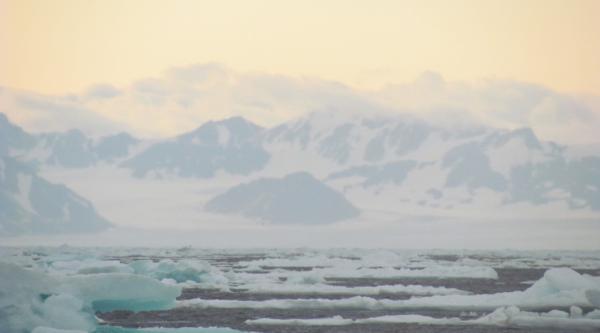 Arktisexpedition unter Segeln zu den nördlichsten Grenzen unserer Ozeane