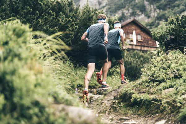 Führende Laufblogger testen die Trailrunning Strecken im Zillertal beim Trailbloggercamp 2018