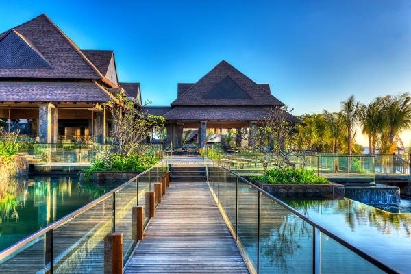 The Westin Turtle Bay Resort & Spa und The St. Regis Mauritius Resort: Attraktive Frühbucherangebote