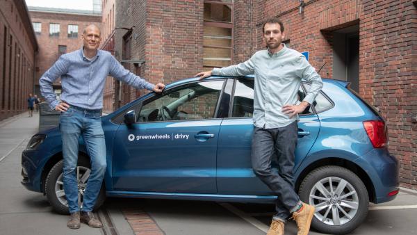 Drivy und Greenwheels wachsen zum führenden Roundtrip-Carsharinganbieter in Berlin