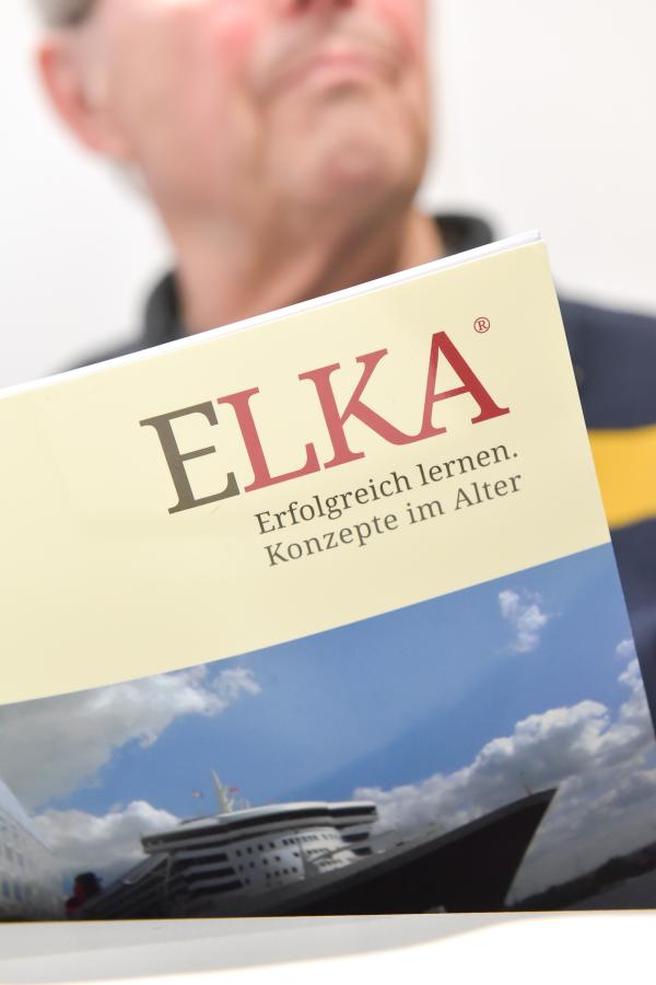 ELKA Paderborn schenkt eine kostenlose Englisch Schnupperstunde ab 17 Uhr für berufstätige ab 50 +