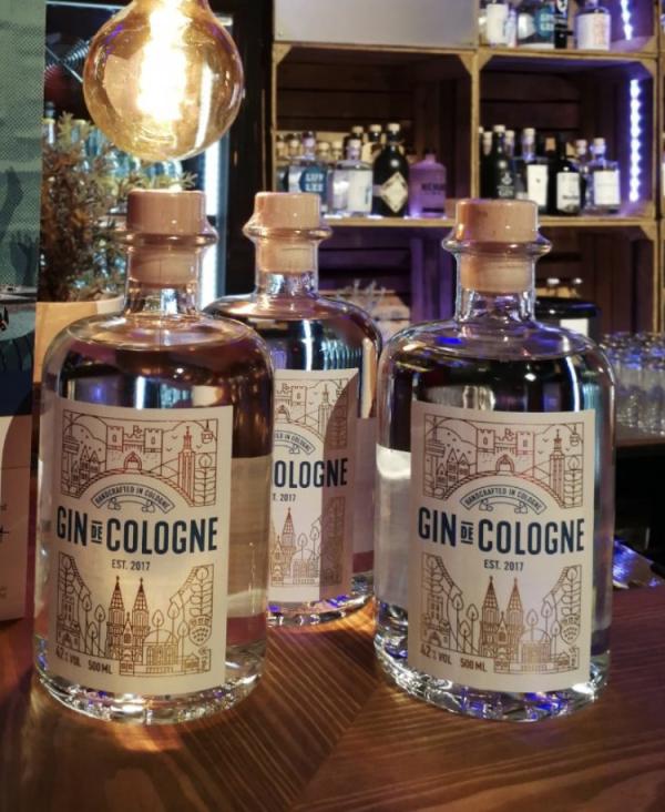 Gin de Cologne wird zum Sommerhit: "Everybodys Darling" - Gin erfrischt mit Limette, Orange, Lavendel & Co.