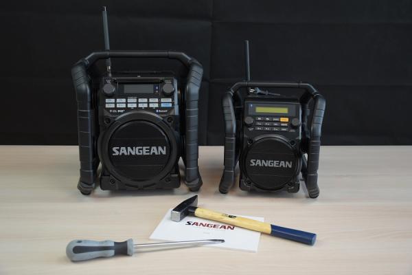 Für ultrarobustes Radiohören in Job und Freizeit: Utility 40 plus und Utility 50 von SANGEAN