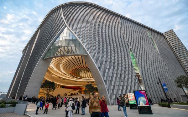 Markanter Bau für das tradtionelle chinesische Musiktheater in Hongkong