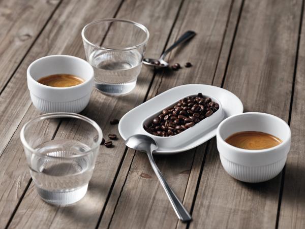 Kaffee als Hochgenuss: Wie sich durch die Wahl des Porzellans der Geschmack verbessert