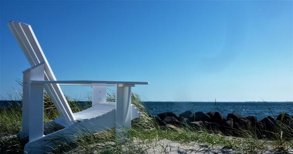 Den Frühling locken: Warum einen "Gartenstuhl", wenn man einen "Adirondack Chair" haben kann?!