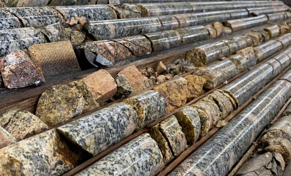Granite Creek Copper beginnt 10.000 Meter-Bohrungen auf Carmacks-Projekt