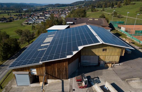 Preis- und Kosten-Vorteile beim Holz-Einkauf dank Solar-Strom und Sidler SHARK Geschossdecken