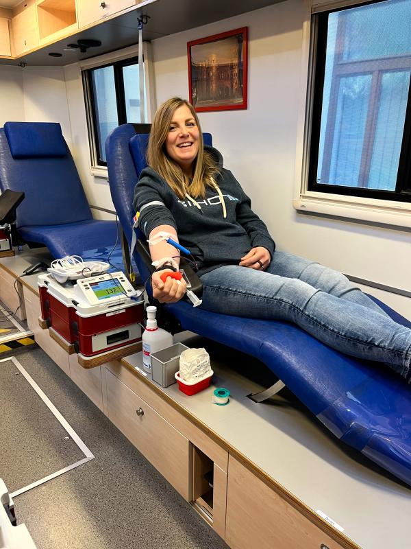 Blutkonservenmangel verringern: SIHOT organisierte mit dem Deutschen Roten Kreuz erneut eine Blutspendeaktion