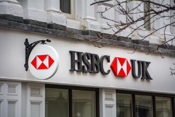 HSBC erhöht den monatlichen Kartenumsatz ihrer Kunden um 15 Prozent mit KI-gestützter Optimierung von FICO