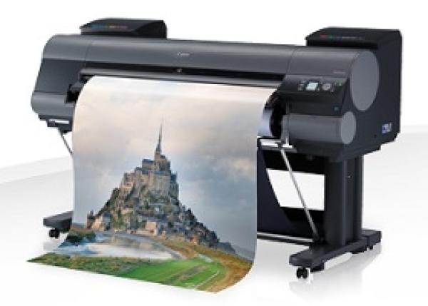 Canon imageprograf iPF8400: Zwölf Druckerpatronen für beste Resultate und Wirtschaftlichkeit