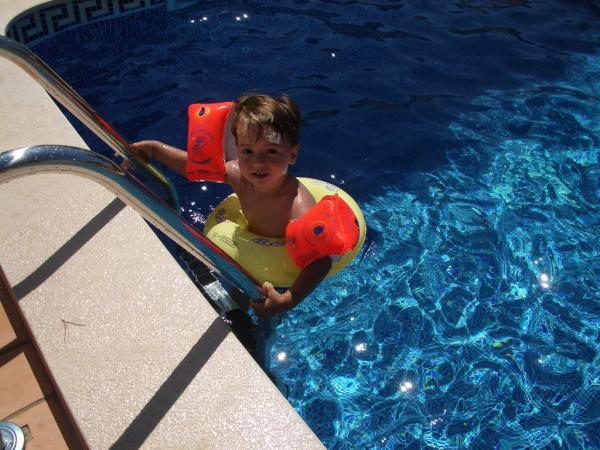 * Verkehrssicherungspflicht * Teich & Pool müssen Kindersicher gemacht werden