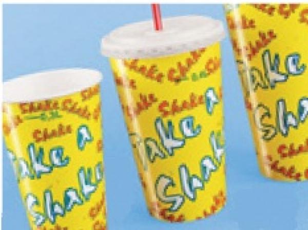 Mit Softdrinks, Shakes und Eiskrem to go geht´s in die Sommersaison