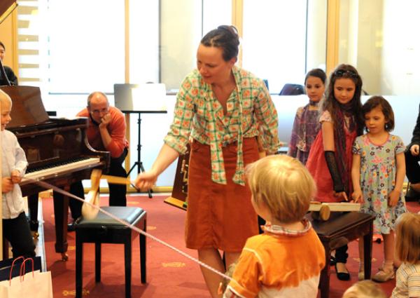 Steinway Haus München & mini.musik laden am 23. Juni 2013 zum klangvollen Kindertag
