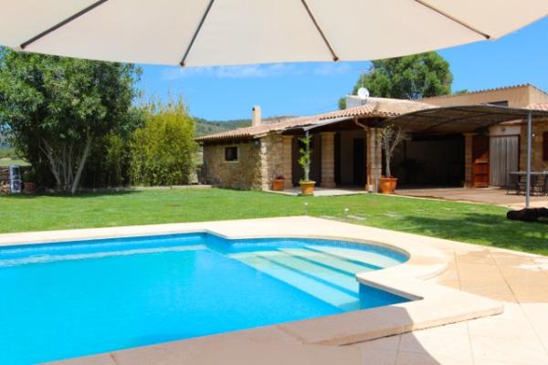 Fincas, Ferienhäuser Mallorca in Strand und Meernähe