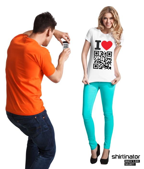 Bei Shirtinator T-Shirts, Poloshirts und Accessoires mit individuellem QR-Code gestalten und bedrucken lassen