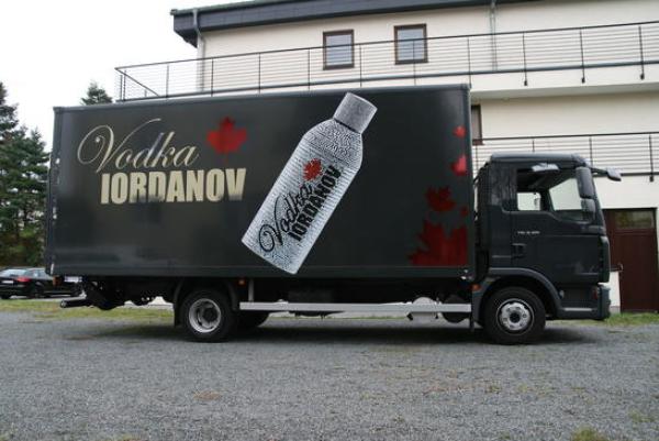 Niko Iordanov Swiss Money accepted - Vodka gern in Schweizer Franken in Europa - Exportstart 2013