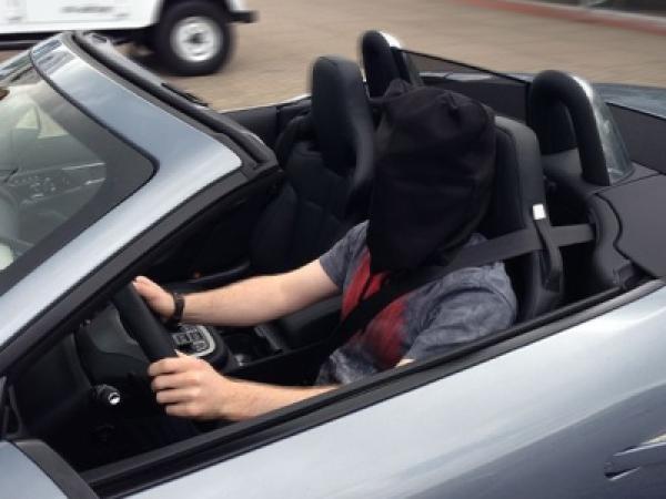 Kuriose und interaktive Blindfahrten des Magiers im Jaguar sowie im Tuk Tuk