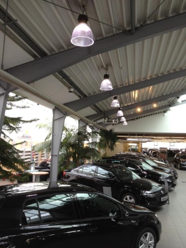 LEDs setzen Autopräsentation mit 70 Prozent weniger Stromkosten für Beleuchtung ins rechte Licht 