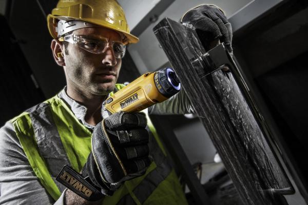 Bewegungsgesteuert schrauben mit dem Twister von DeWalt