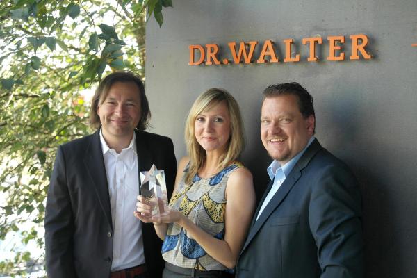 Dr. Walter als Reiseversicherungsexperte ausgezeichnet