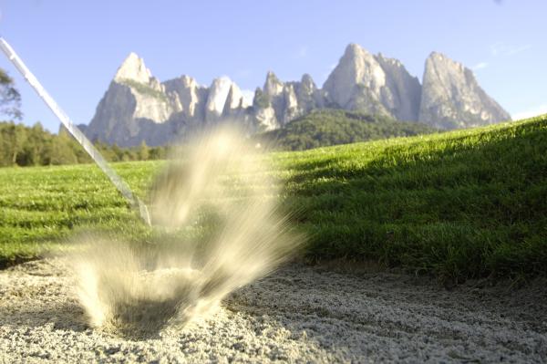 Golfen im Unesco Weltnaturerbe Dolomiten