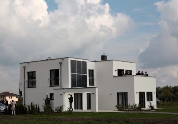 Neues Hanlo-Musterhaus eröffnet