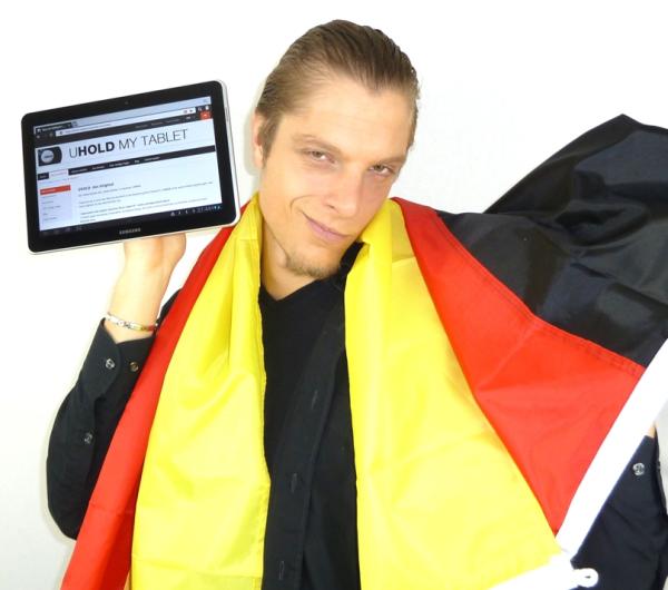 UHOLD iPad Halter - UHOLD Tablet Halter - Digital Native Tablet Humor der etwas anderen Art