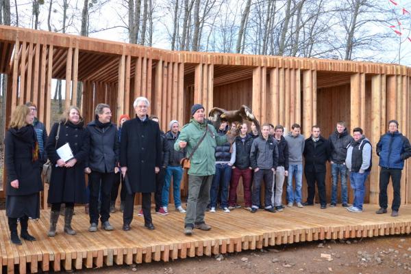 Gemeinschaftsprojekt Greifvogelstation der Landesgartenschau Zülpich 2014 nimmt Form an.