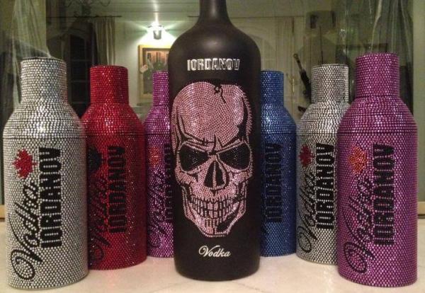 Iordanov Vodka präsentiert die 18 Liter Flasche "Black Edition" mit Diamond Skull aus Swarovski-Kristallen
