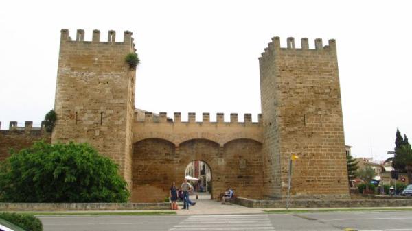Alcudia - Städtchen mit geschichtsträchtiger Vergangenheit