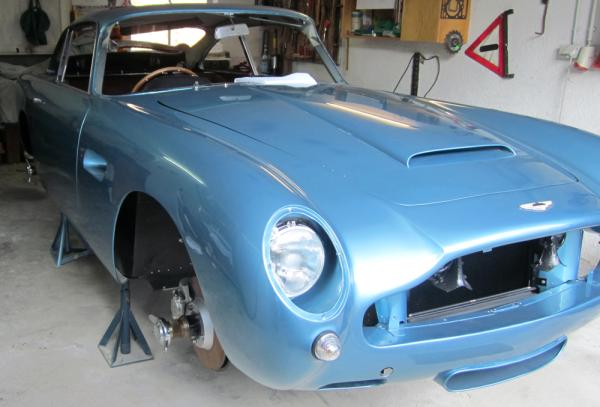 Aston Martin DB Vantage Serie IV