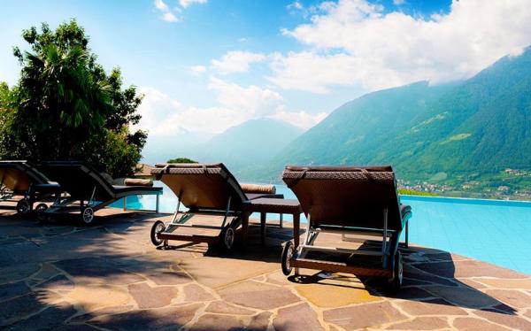 Paradiesischer Inklusivurlaub mit Frühlingsangebot und Golf im Sonnbichl Wellnesshotel Südtirol