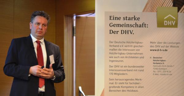 Deutscher Holzfertigbau-Verband (DHV) bringt den Holzbau systematisch weiter