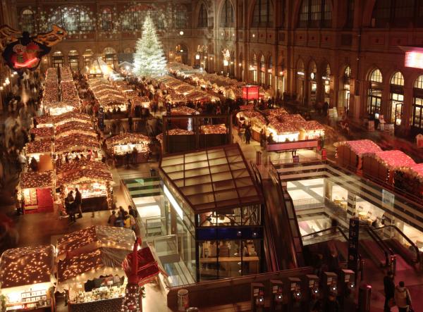 Gemeinsame Feier von Weihnachten und Silvester in Zürich, dank möblierter Wohnung von PABS.ch