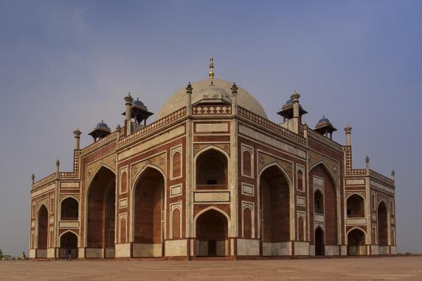IndienReisen.com bietet Strategien für Geldentwertung an - Probleme von deutschen Touristen in Indien