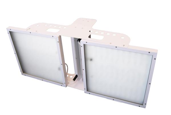 Die neue Generation LED Industrie Hallenstrahler: höher, stärker, langlebiger