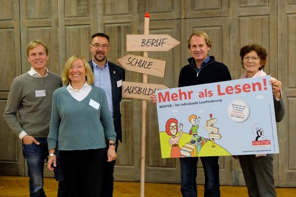Markus Wasmeier unterstützt Kampagne für mehr Leselernhelfer in Bayern
