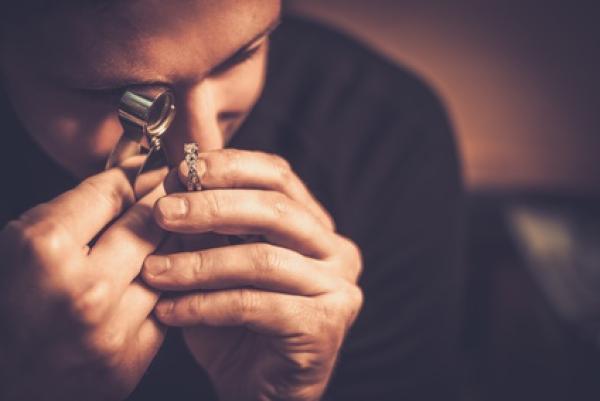 Alten Schmuck kostenlos schätzen lassen