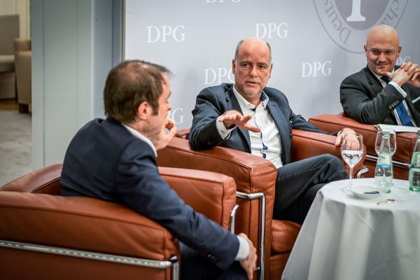 Parlamentarischer Abend: CCF AG eröffnet Diskussion um Folgen der Datenschutz-Grundverordnung