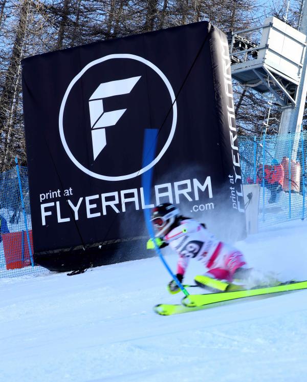 Online-Druck-Spezialist setzt Sponsoring fort: FLYERALARM ist auch 2017/2018 Partner des FIS Ski Weltcup