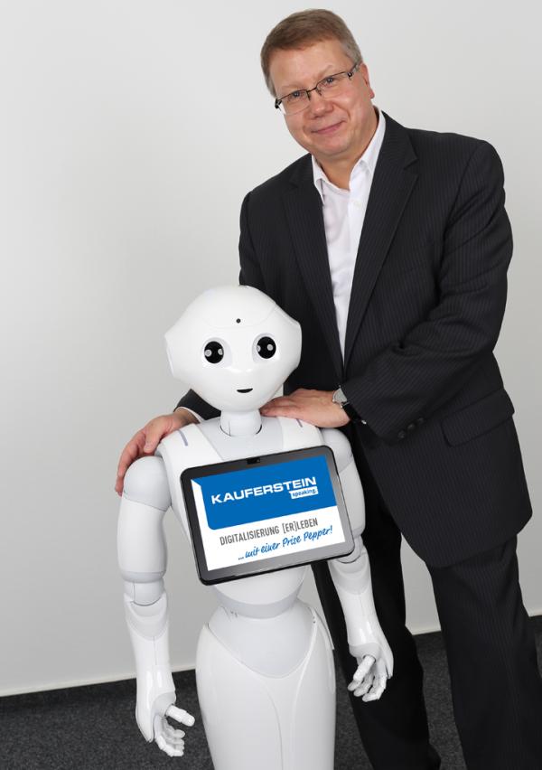 Humanoider Roboter "Pepper" klärt über Digitalisierung auf