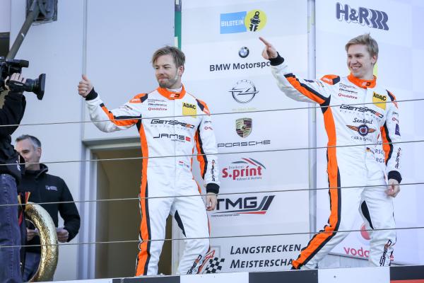 Sieg für Marek Böckmann beim GT3-Debüt auf dem Nürburgring