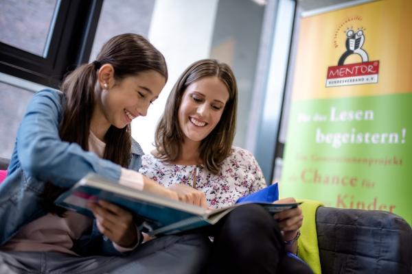 Zukunft gestalten: Jeder Erwachsene soll sich 1 Stunde pro Woche um einen Schüler kümmern!