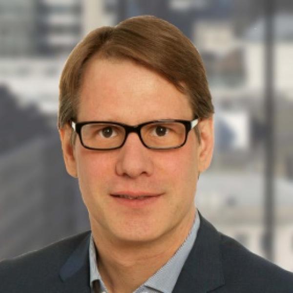 Hampleton Partners Artificial Intelligence Report: Der Wettlauf der großen IT-Player