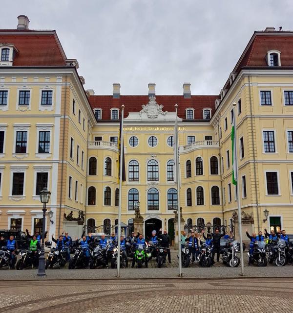 Servitex-Wäscherei geht mit Kunden und Team auf Tour