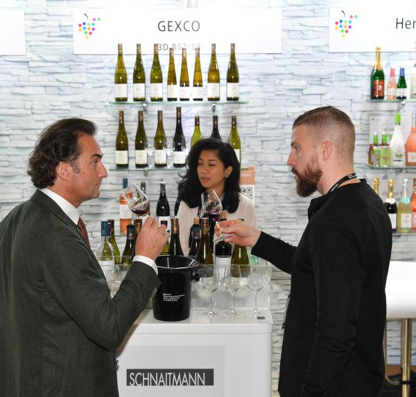 Weine und Spirituosen aus aller Welt  - die HKTDC Hong Kong International Wine & Spirits Fair