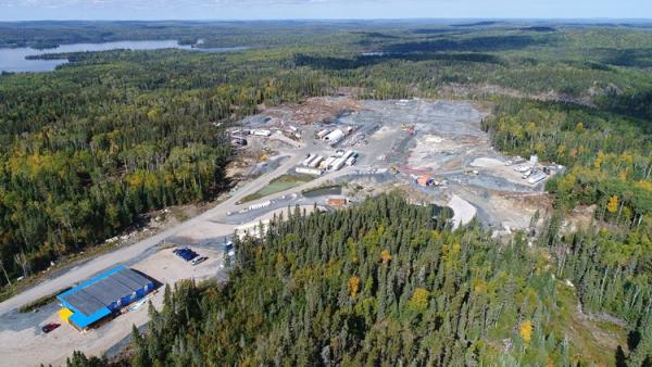 Harte Gold gießt erste Barren auf der Sugar Zone-Mine!
