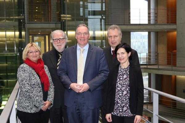 IfKom: Künstliche Intelligenz (KI) - Risiken und Chancen