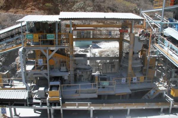 Treasury Metals startet frisch finanziert und Endeavour Silver mit Produktionskürzung ins neue Jahr